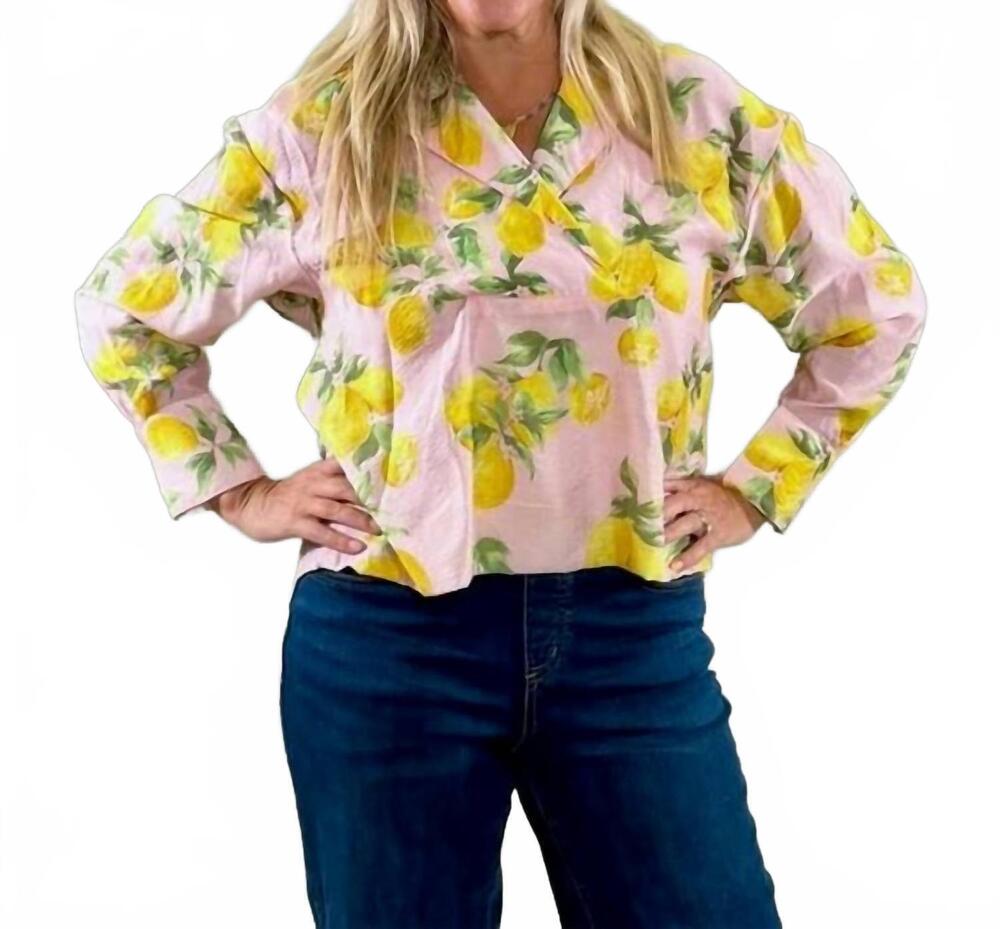 NEW IVY JANE v-neck surplice top in sunny lemon-print